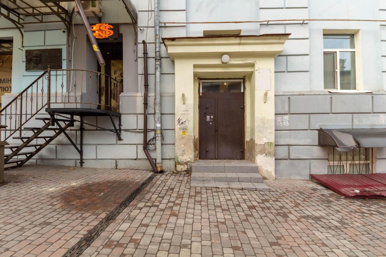 Дизайнерські Апартаменти У Центрі Біля Цуму Kiev Exterior foto